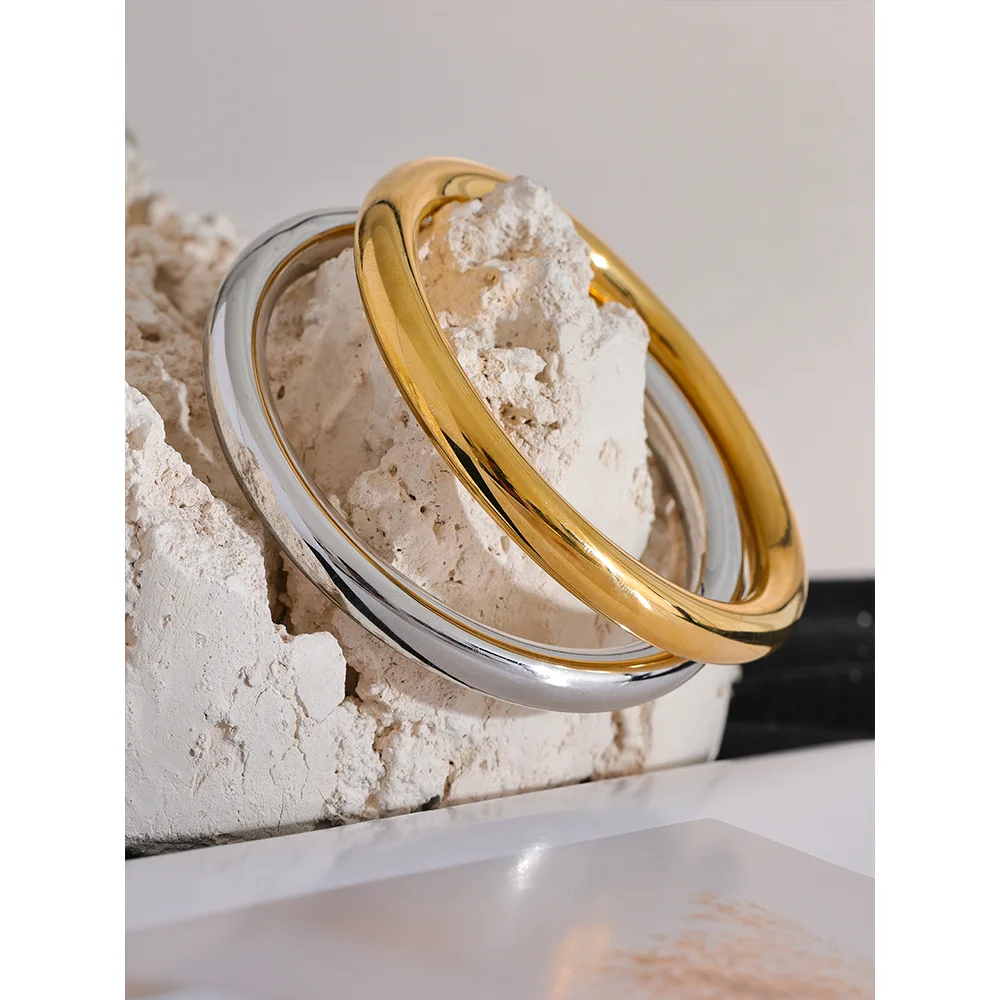 Elena Bracelet Bangle