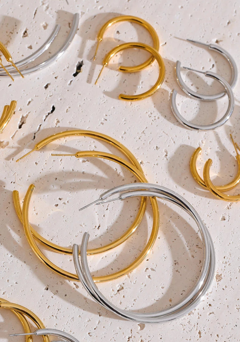 Noa Daily Hoop Earrings