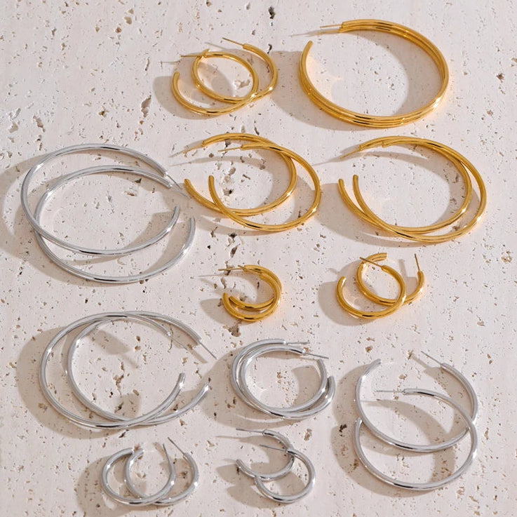 Noa Daily Hoop Earrings