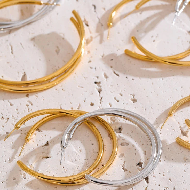 Noa Daily Hoop Earrings